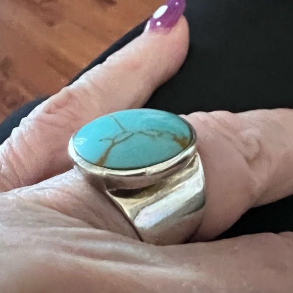 Turquoise Stone Ring - Picture 3 of 10